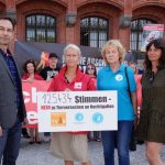 Übergabe Petition Nachtigallen 17.7.2018 (Foto: Tierschutzbund/Sabine Münch)